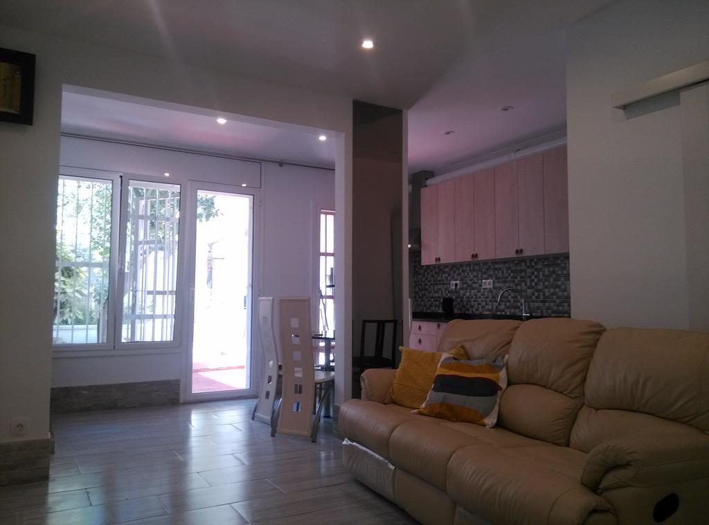Apartamentos Bcntourism Пінеза-да-Мар Екстер'єр фото