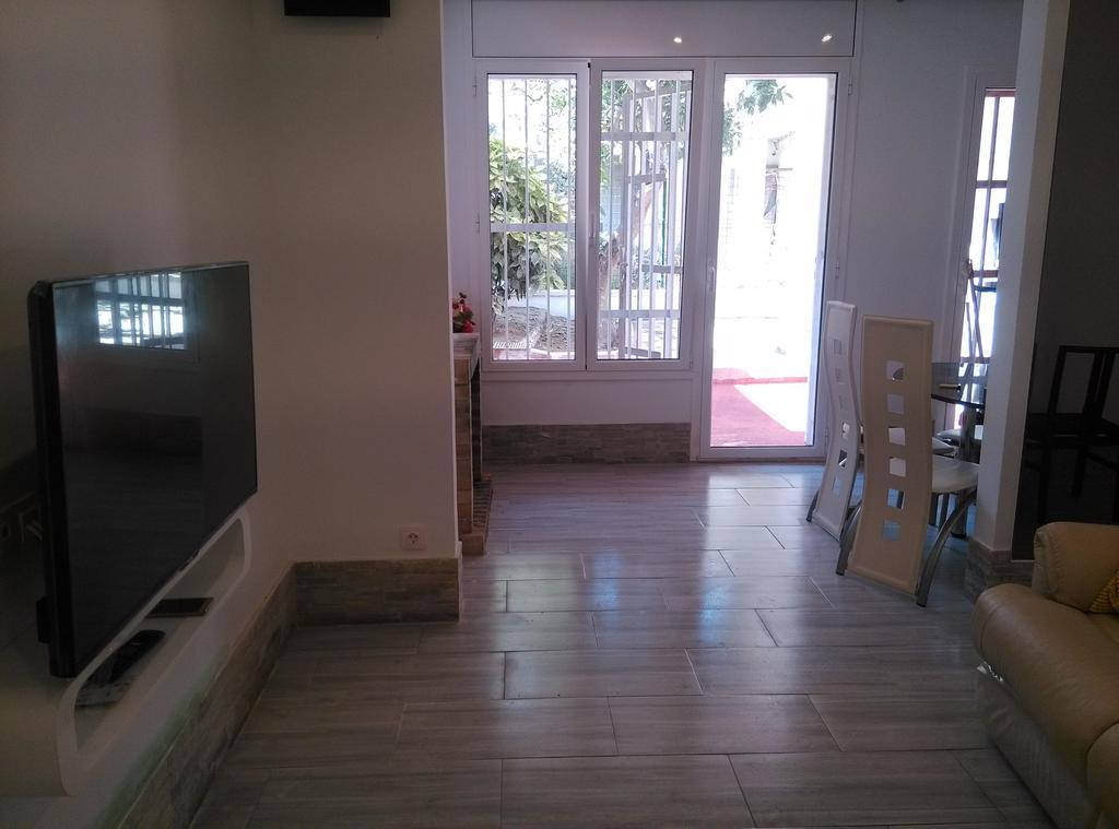 Apartamentos Bcntourism Пінеза-да-Мар Екстер'єр фото