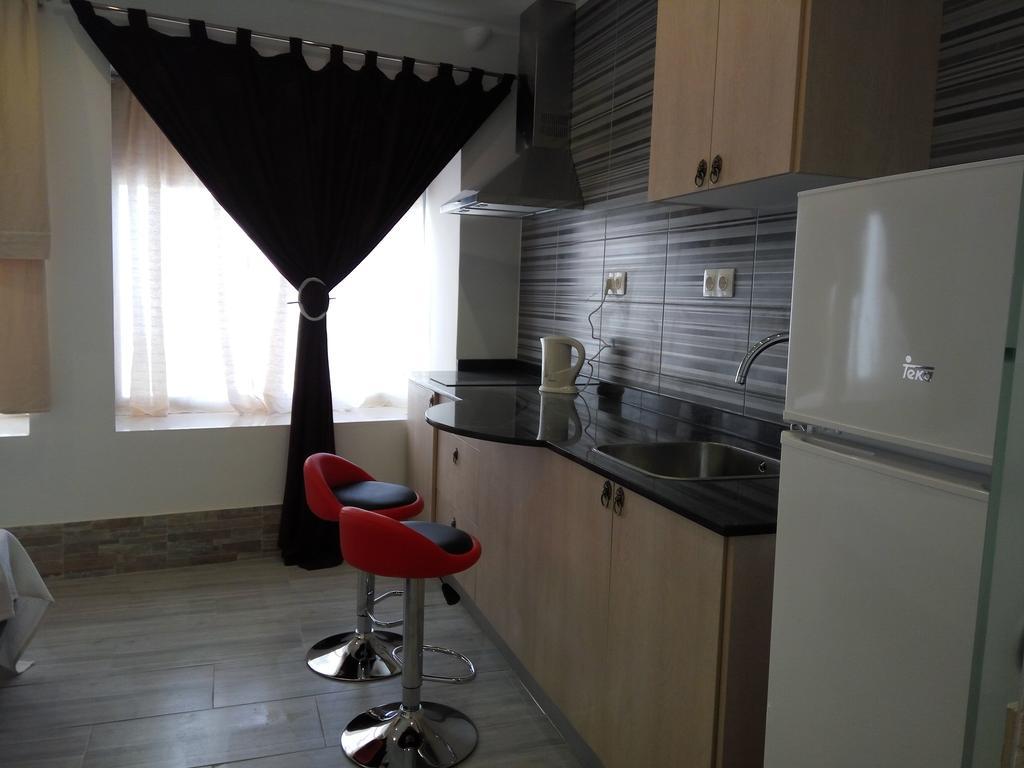 Apartamentos Bcntourism Пінеза-да-Мар Екстер'єр фото
