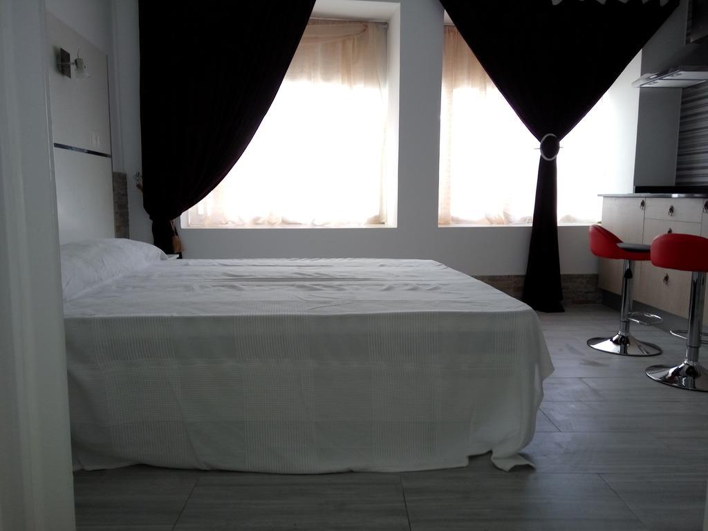 Apartamentos Bcntourism Пінеза-да-Мар Екстер'єр фото